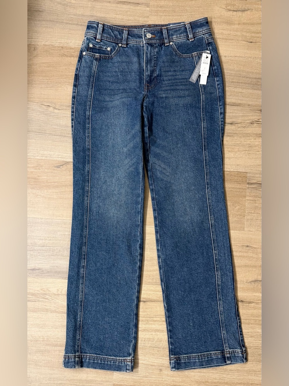 Talbots Relaxed Bootcut Leg Mid- Rise Jeans Women’s Size 2 New - Picture 3 of 8